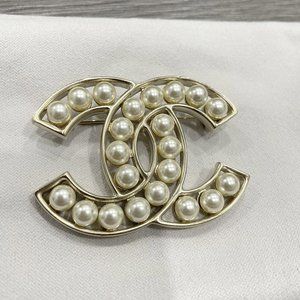 Chanel Glass Pearl CC Brooch